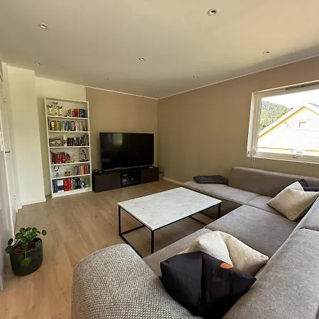 Apartament Moderne 3-roms Naer Sentrum Bergen